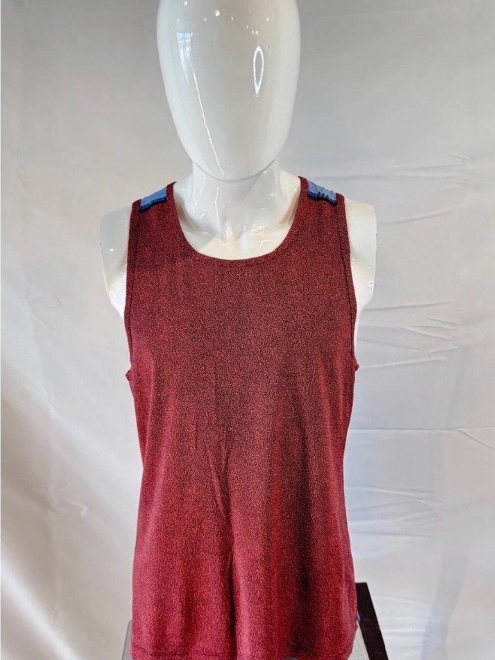 Lulu's Men's Sleeveless Tank Top in Maroon with Blue Accents